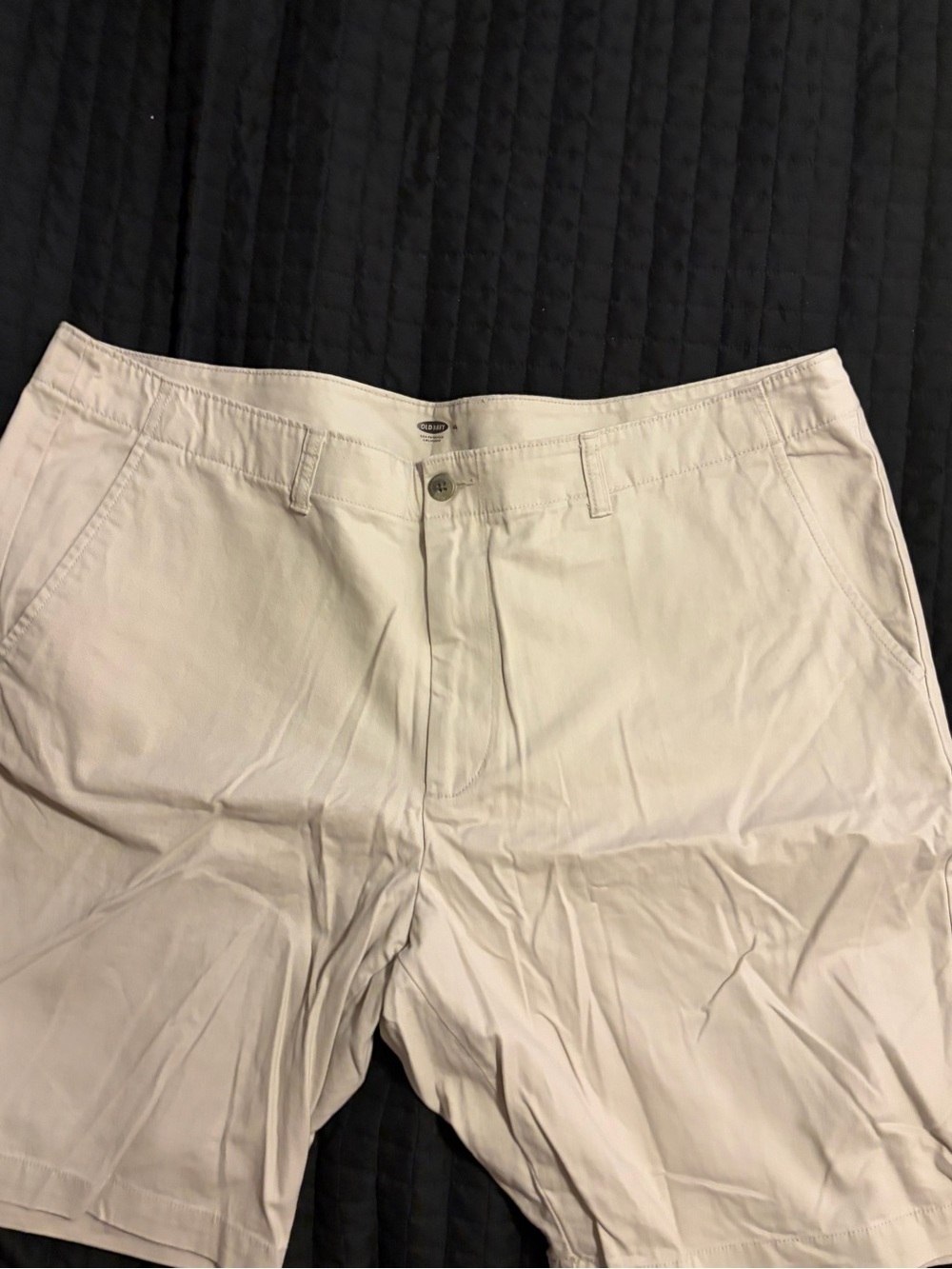 2 Pair Old Navy Men'sFlat-Front Chino Shorts Cream and Gray